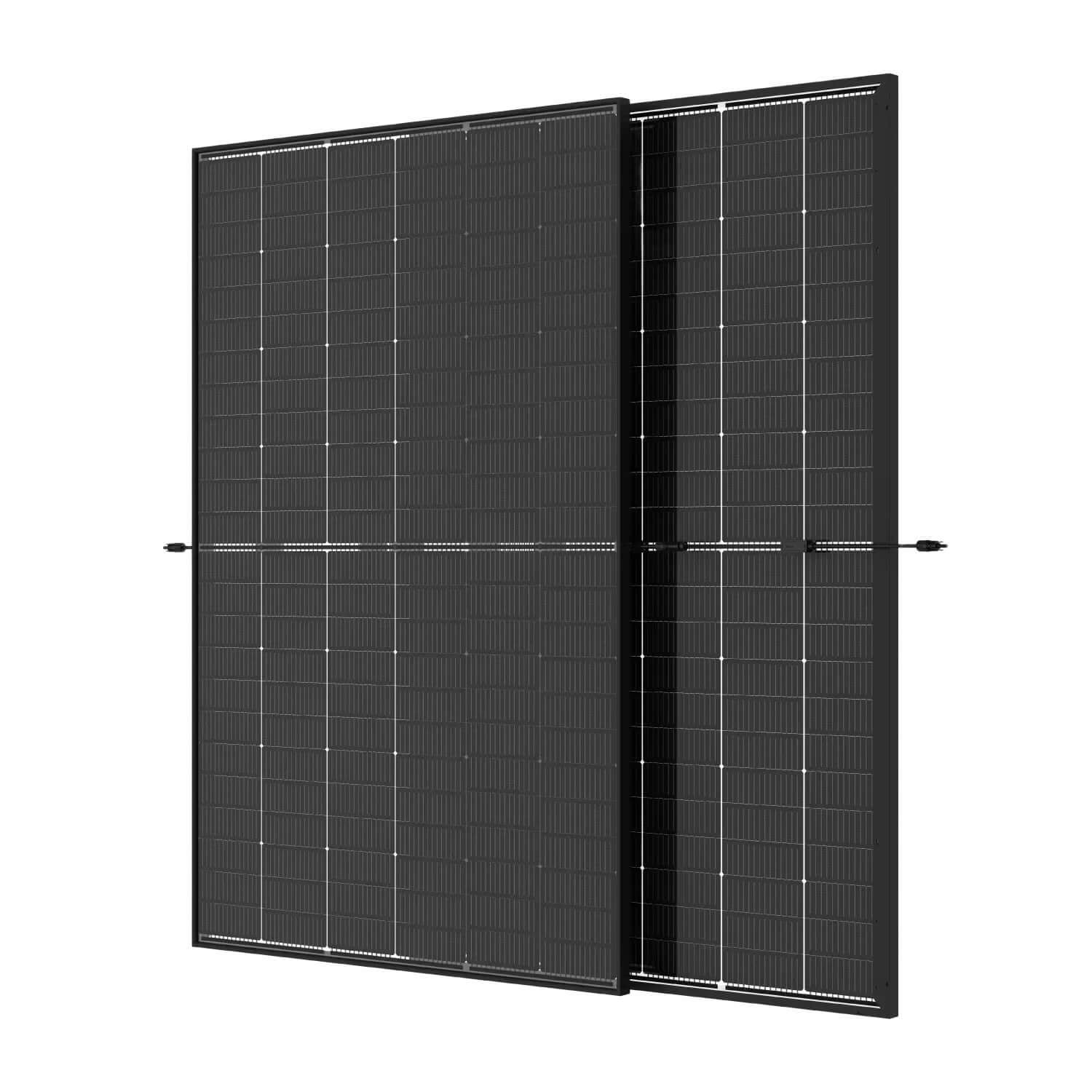 Zwei schwarze bifaziales doppelglas Solarmodule des Trina Vertex S+ Moduls